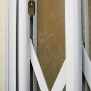 Puerta ballesta residencial M.LUQUE