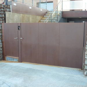 galería puertas batientes residenciales