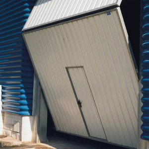 Puerta basculante industrial