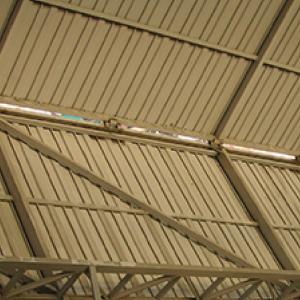 Puerta basculante industrial