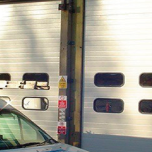 puertas seccionales industriales mluque