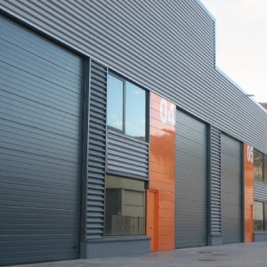 puertas seccionales industriales mluque